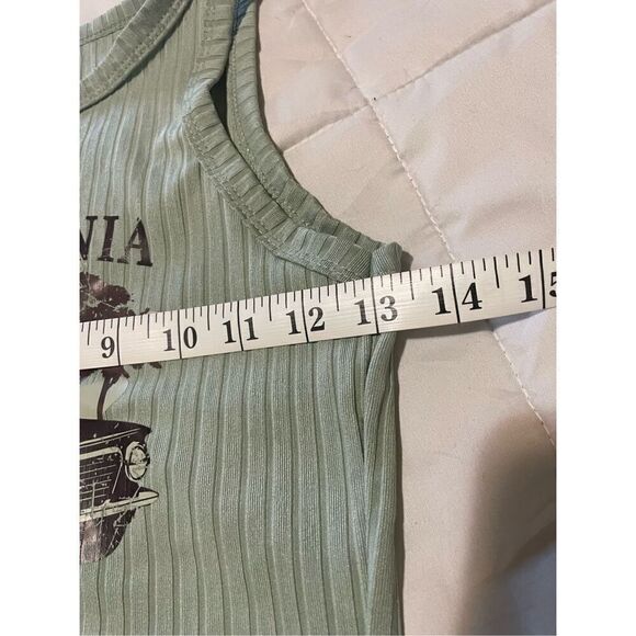 Ribbed sage California crop tank top by Shein - Picture 6 of 7